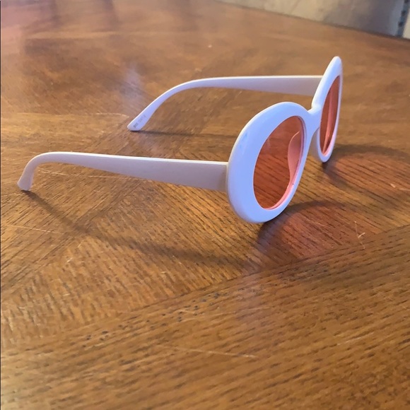 White and Pink Sunglasses - Picture 4 of 4